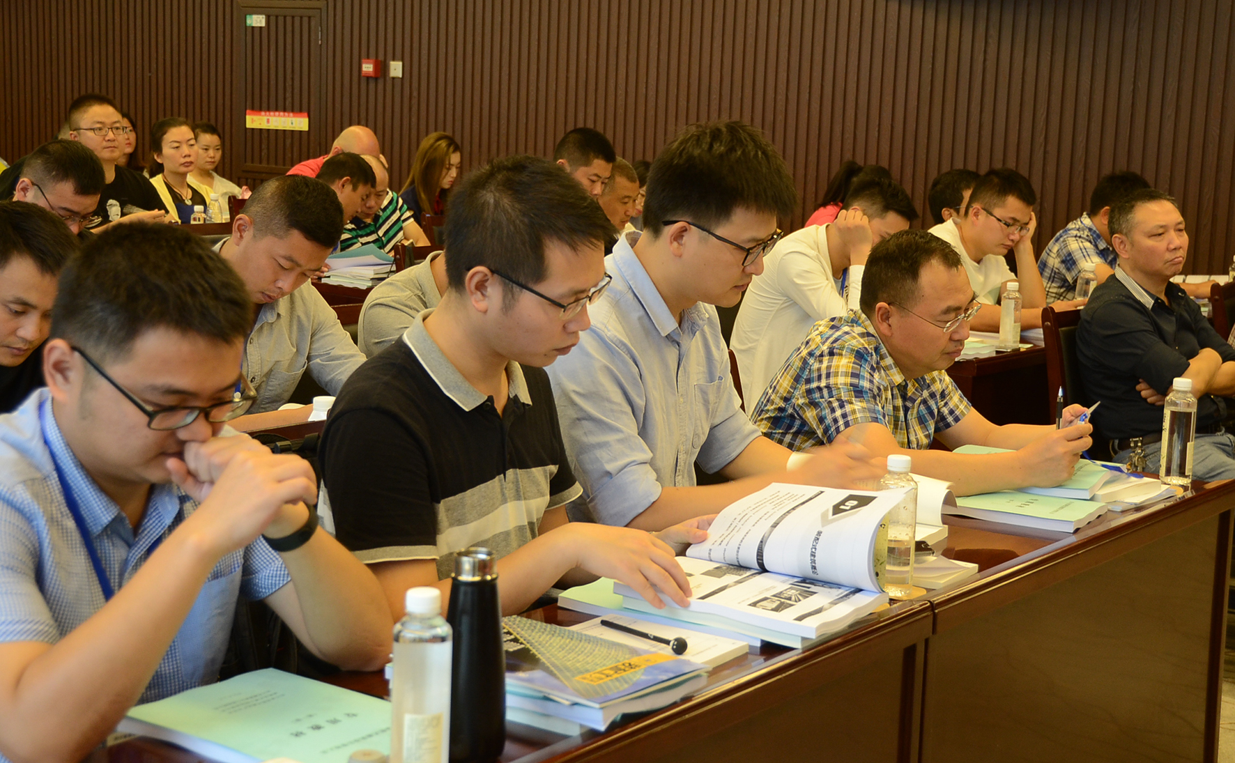 1537263902645088.jpg 4.jpg