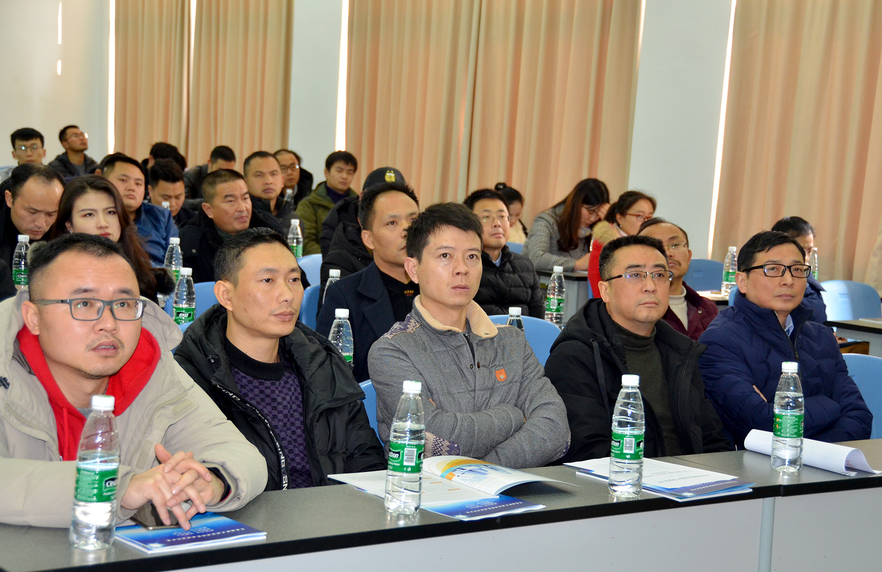 1546912716492902.jpg 4.jpg