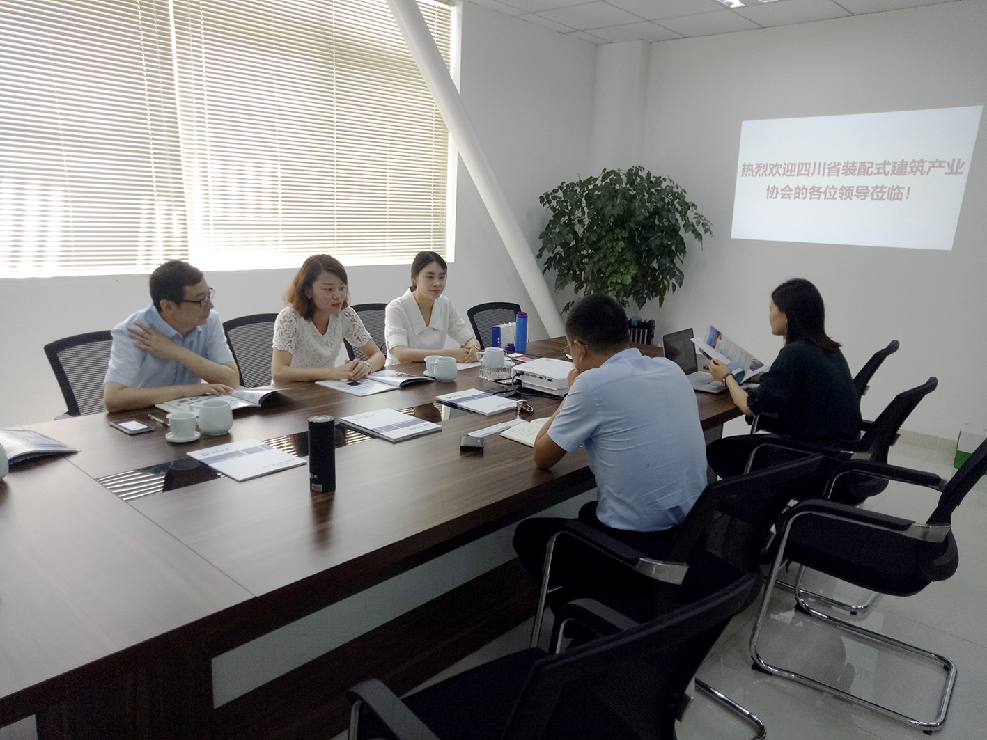 1562744045397449.jpg 2.jpg