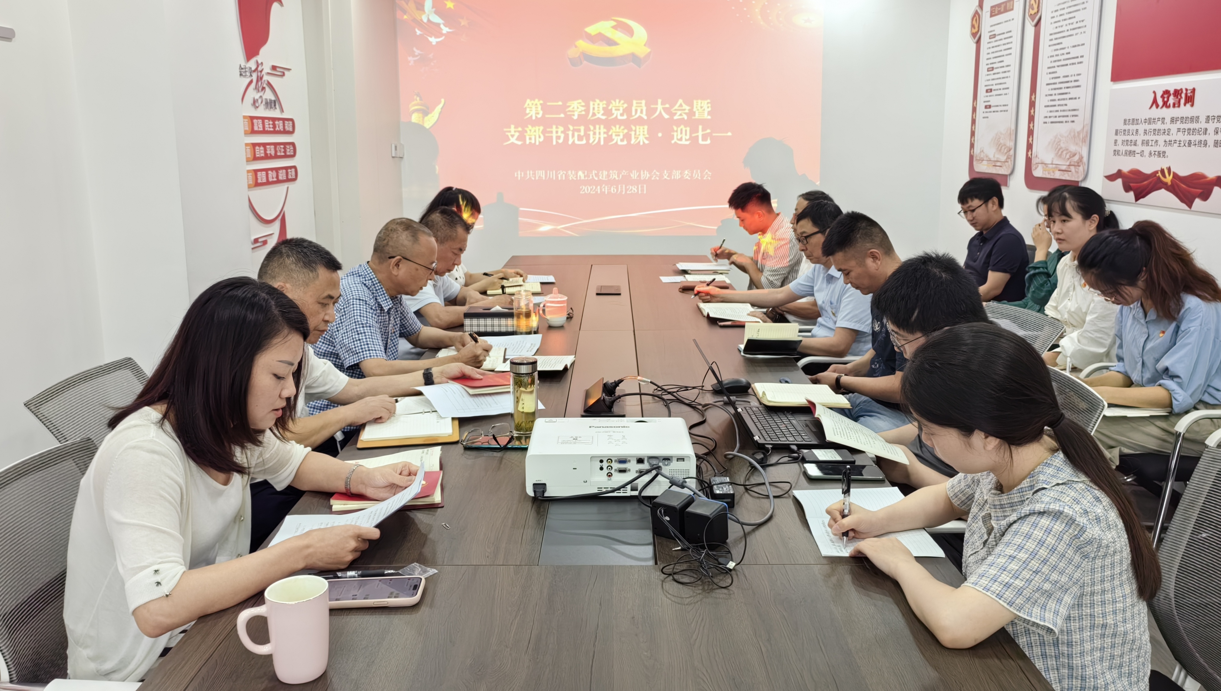 1720076514172582.jpg 44C082575B7DBE648A37EA0E8513D566.jpg